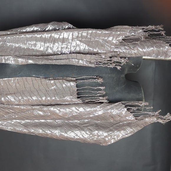 Metallica Silver Fringe Wrap Scarf - Picture 4 of 4